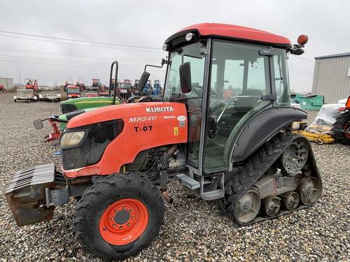 Kubota M8540 Power Crawler